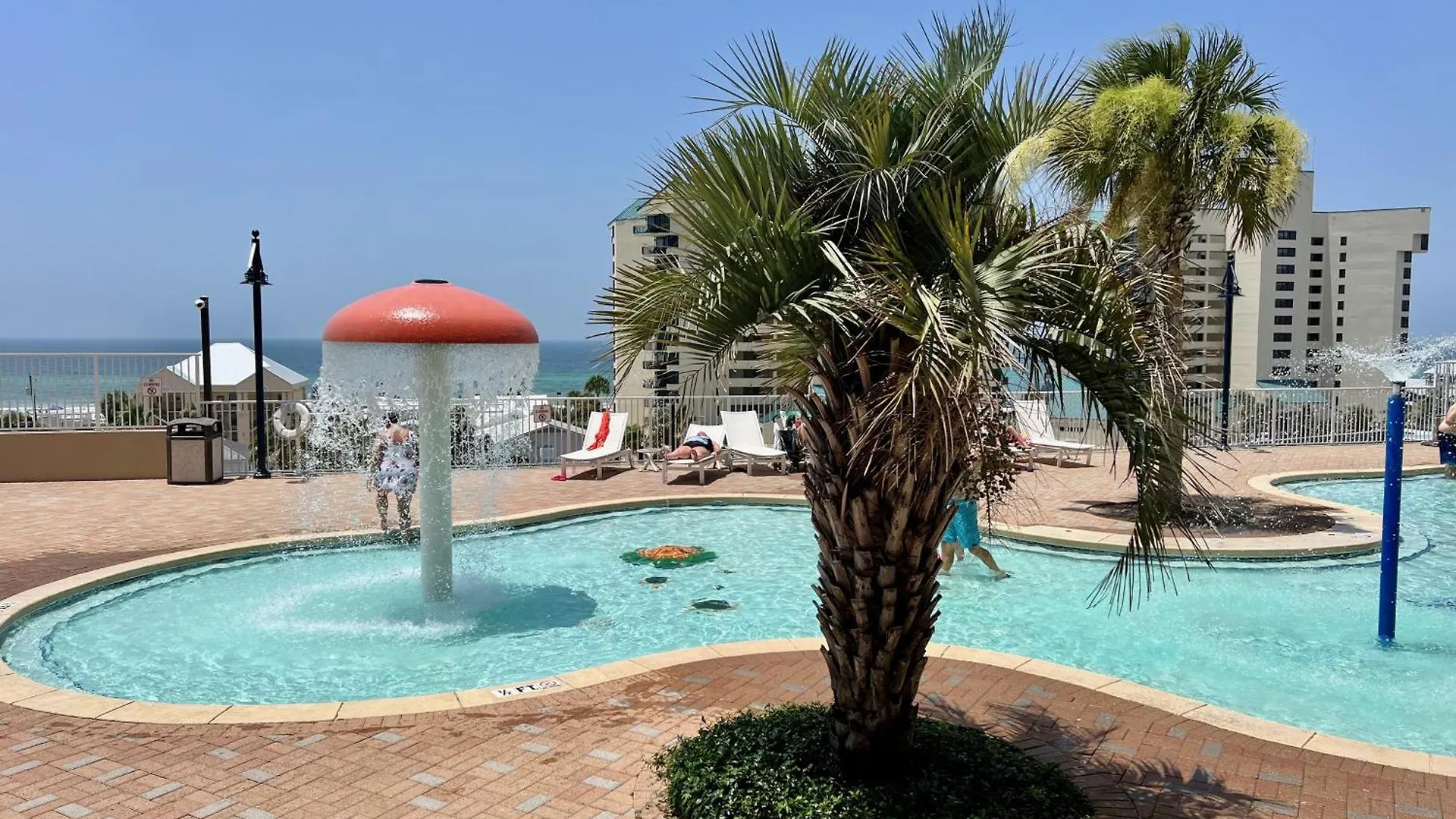 Apartmán Low Floor 3Bd Plus Bunks Condo! Family Resort! 5 Pools! Free Beach Chair Service! Panama City Beach USA