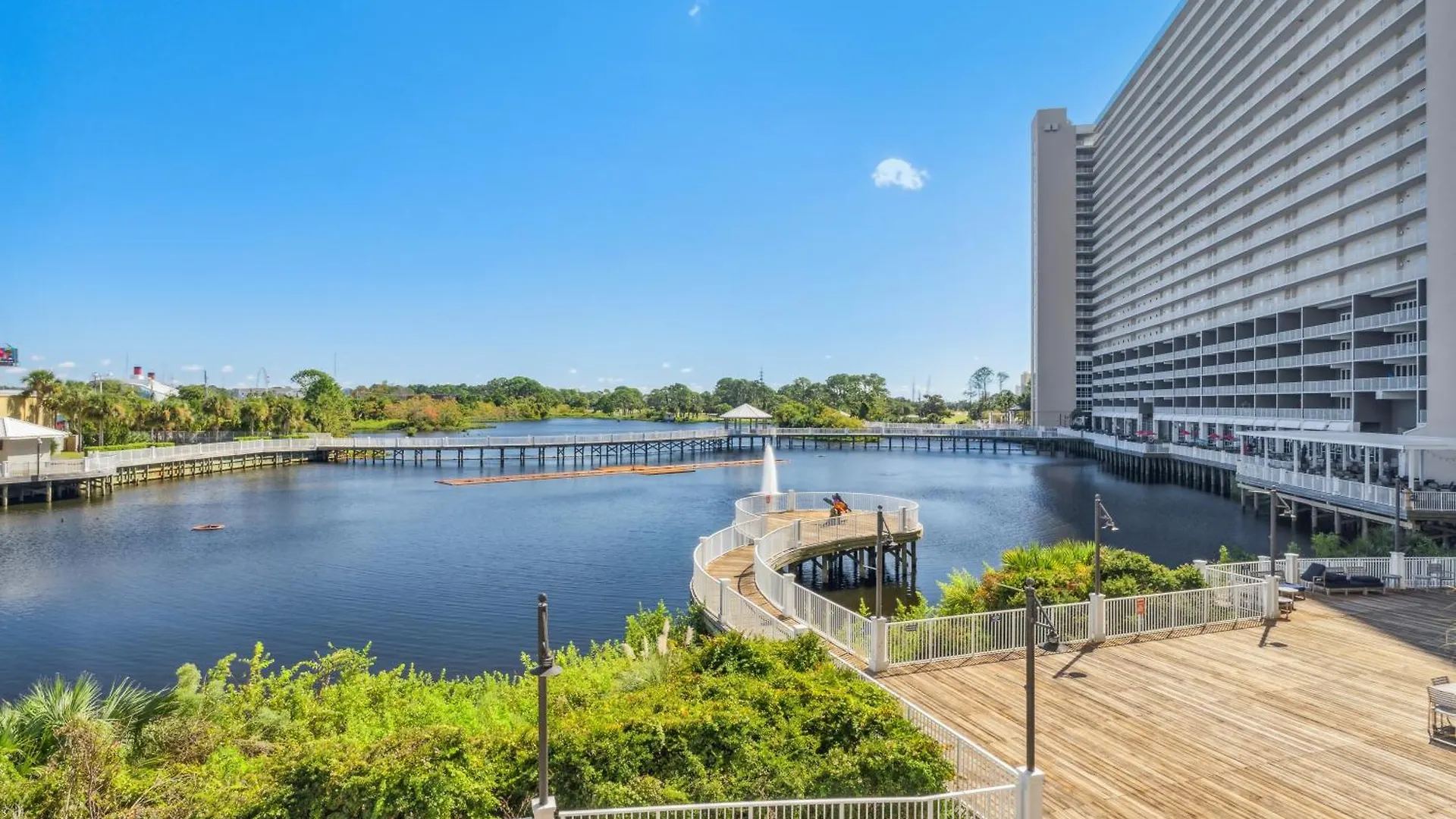Low Floor 3Bd Plus Bunks Condo! Family Resort! 5 Pools! Free Beach Chair Service! Panama City Beach 0*,